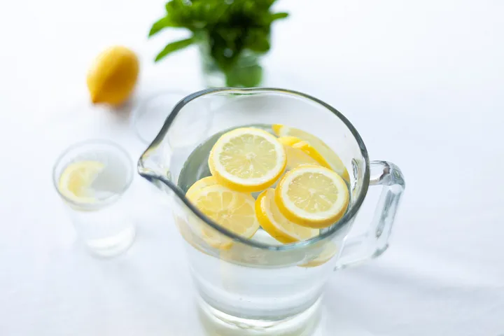 Benefits of Drinking Lukewarm Lemon Water in the Morning